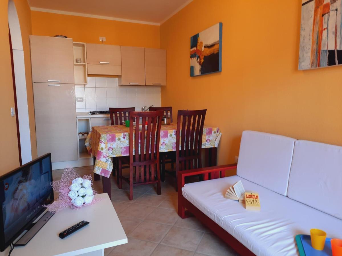 La Residenza Poseidone Apartment ซานตา เตเรซา กัลลูรา ห้อง รูปภาพ